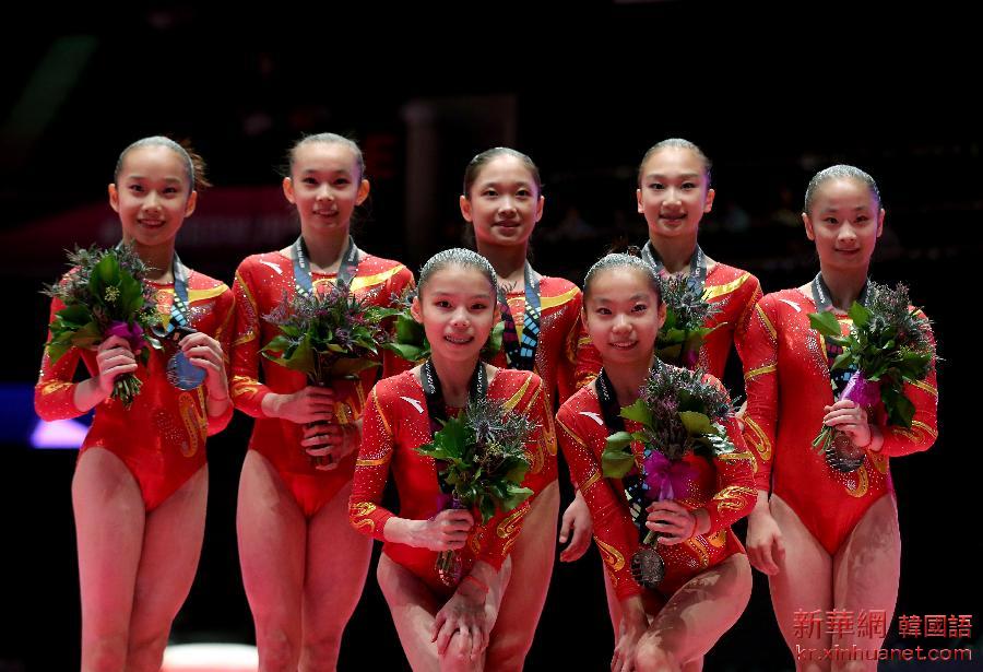 （体育）（2）体操——中国女队获得世锦赛团体亚军