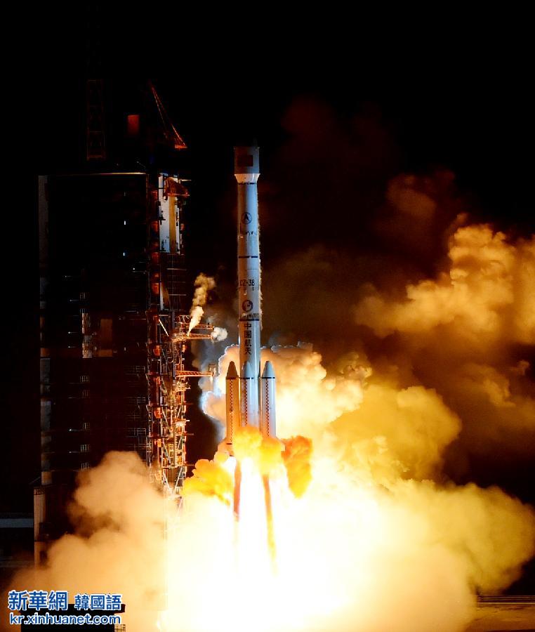 （新华直击）（3）“中星2C”卫星发射取得圆满成功