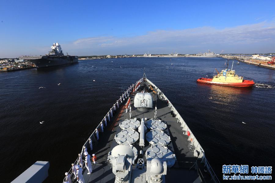 （国际）（1）中国海军152舰艇编队抵达美国访问