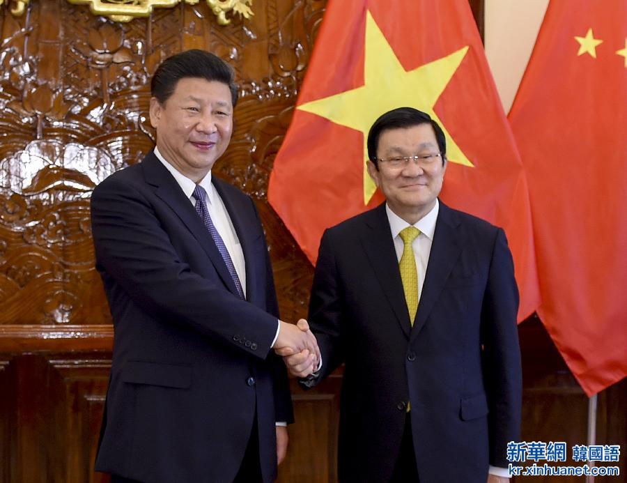 （时政）习近平同越南国家主席张晋创举行会谈