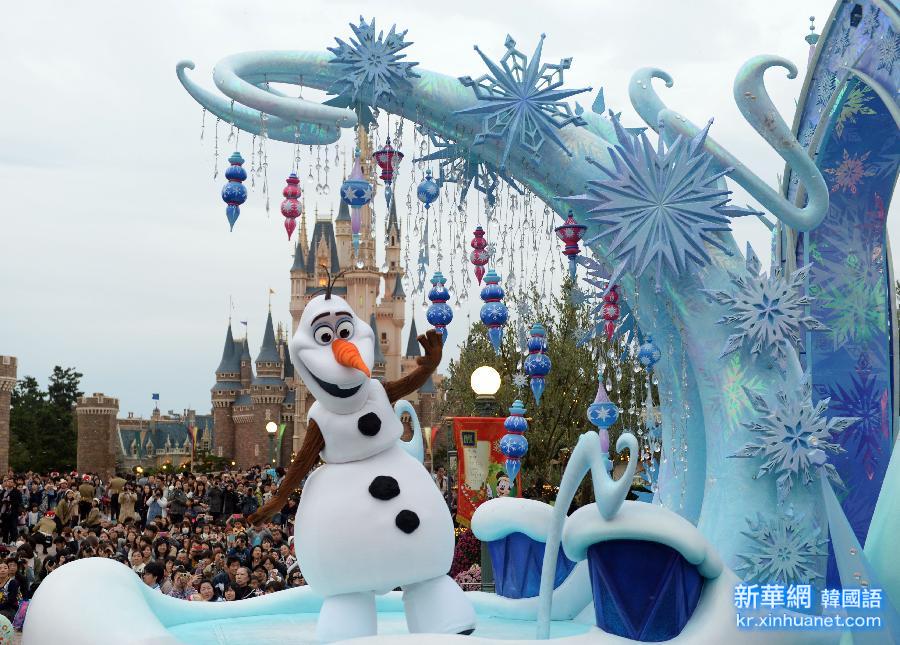 （国际）（5）东京迪士尼乐园举行圣诞巡游