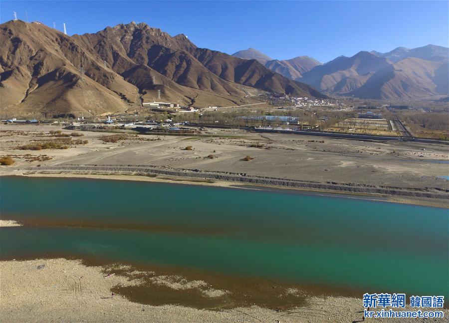 （美丽中国）（3）初冬的西藏拉萨河景致