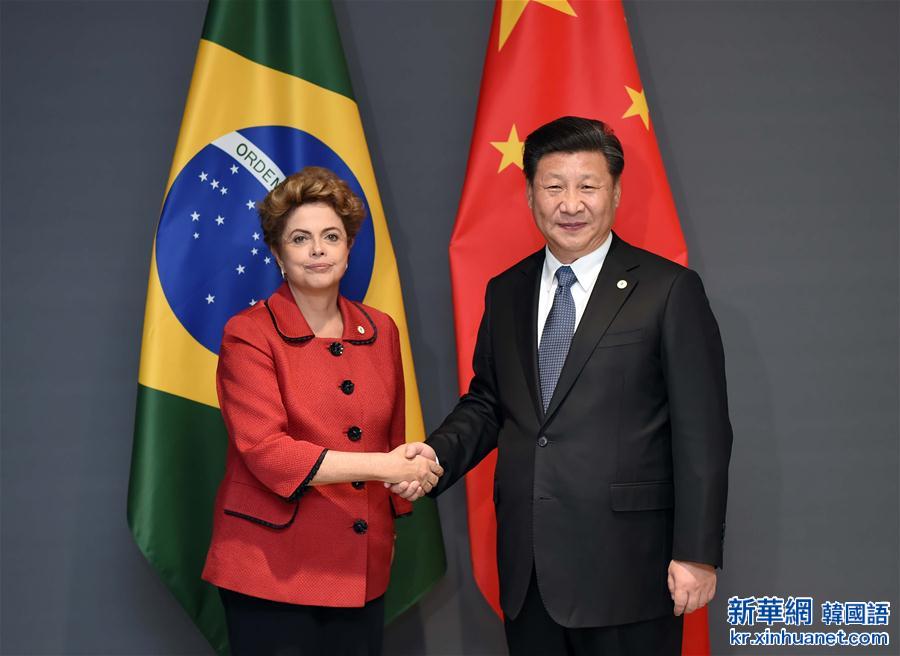 （时政）习近平会见巴西总统罗塞夫