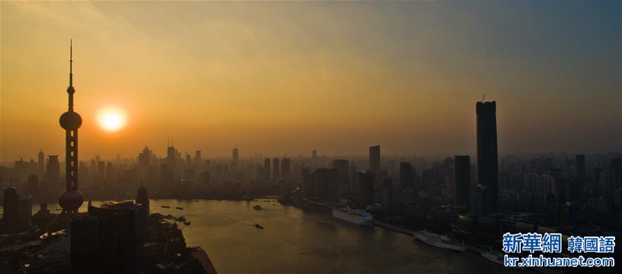 #（聚焦十三五）（4）黄浦江滨江岸线开发掠影：航拍上海“浦西第一高楼”