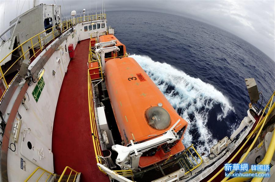 （国际）（2）“决心”号钻探船抵达西南印度洋中脊目标海域