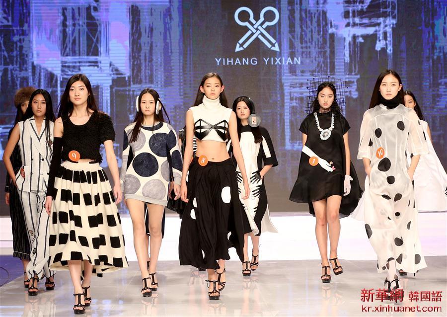 （晚报）（2）星美新面孔国际模特大赛在京举行