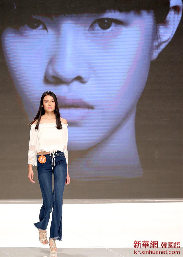 （晚报）（5）星美新面孔国际模特大赛在京举行
