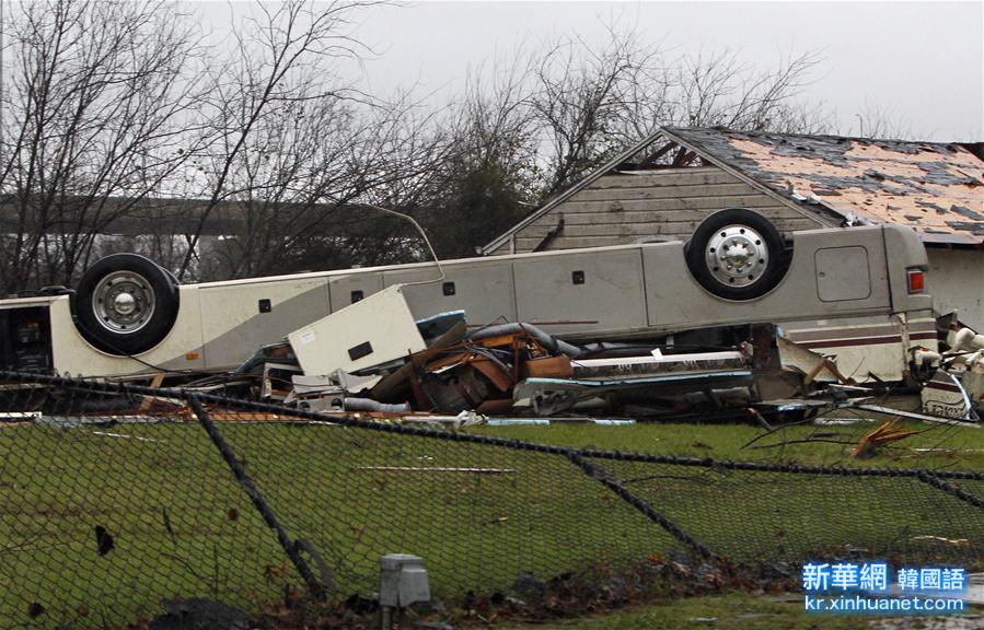 （国际）（4）龙卷风袭击美国得克萨斯州致十余人死亡