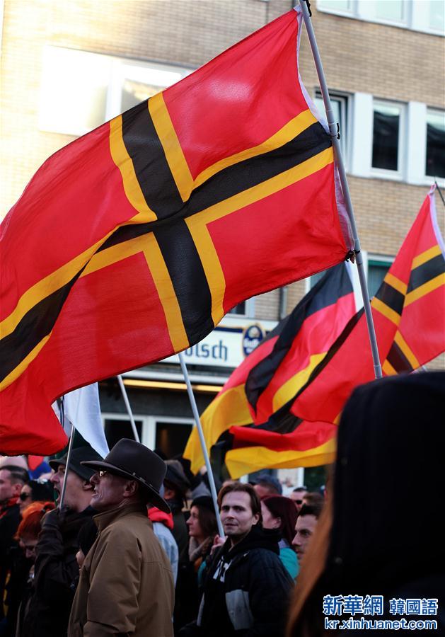 （国际）（3）科隆抢劫和性侵案引发德国民众大游行