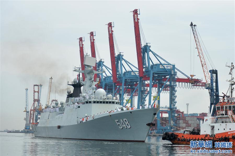 （国际）（2）中国海军舰艇编队抵达印度尼西亚访问