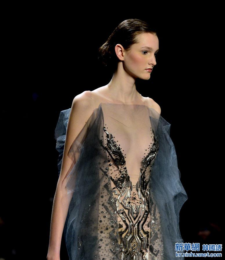 （国际）（2）雷姆·阿克拉品牌亮相纽约时装周
