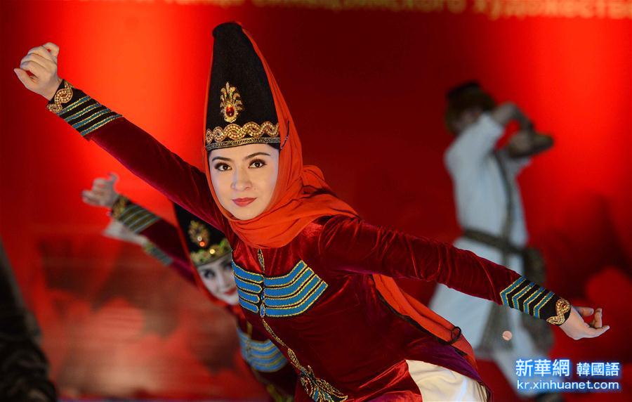 （XHDW）（2）“欢乐春节”文艺演出首次走进古丝绸之路重镇撒马尔罕