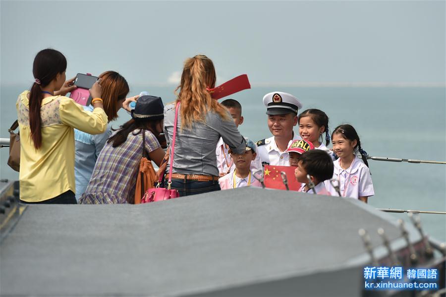 （国际）（1）中国海军护航编队对泰国进行友好访问