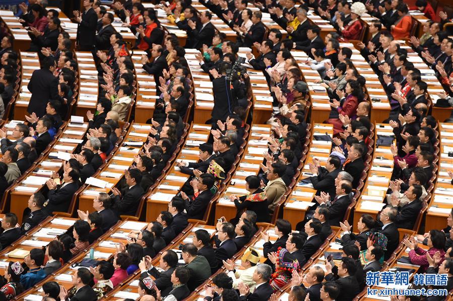 （两会·人大开幕）（2）十二届全国人大四次会议在京开幕