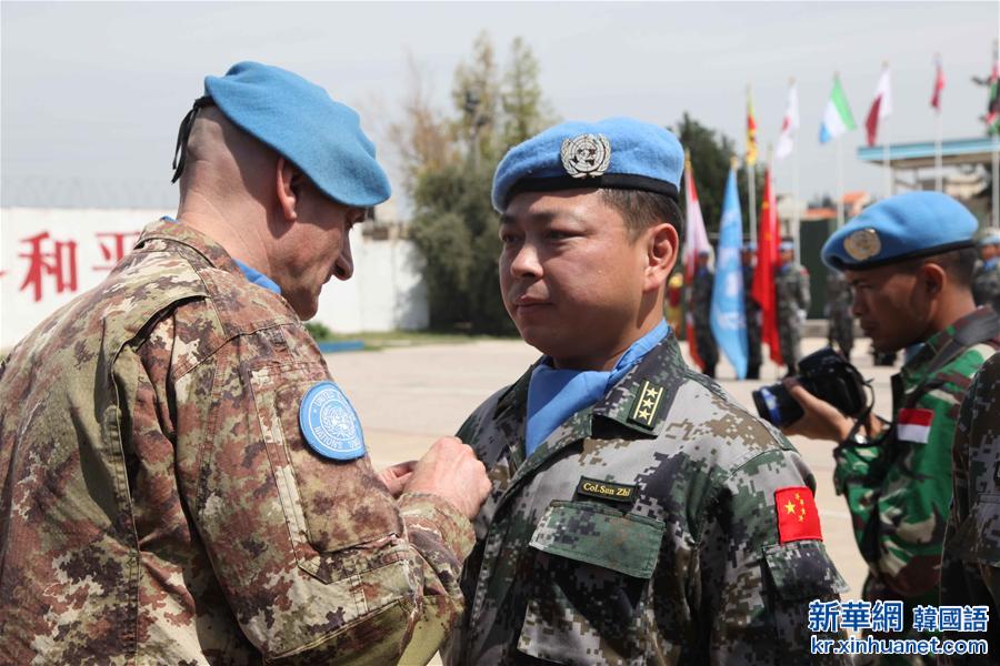（國際）（2）中國第十四批赴黎維和官兵榮獲聯合國“和平榮譽勳章”