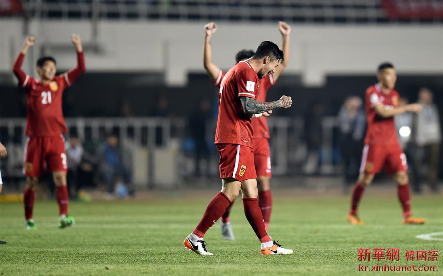 （体育）（6）足球——世预赛：中国胜卡塔尔