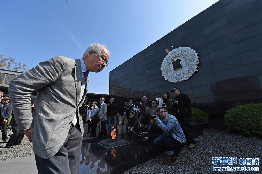 （社会）（3）日本植树访华团持续31年悼念南京大屠杀遇难者