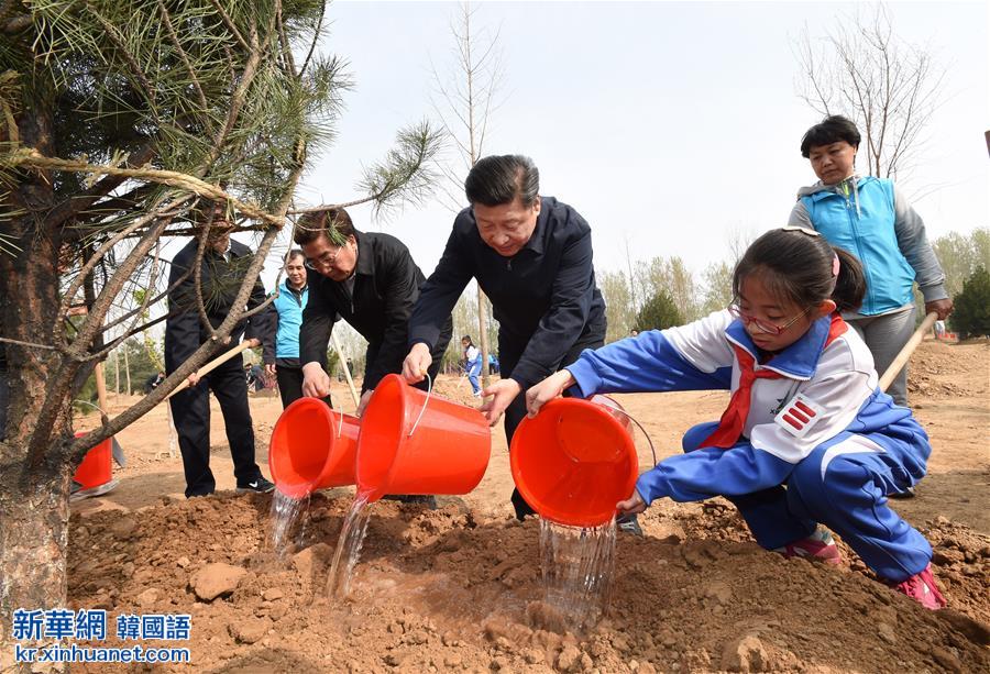 （时政）（2）党和国家领导人参加首都义务植树活动