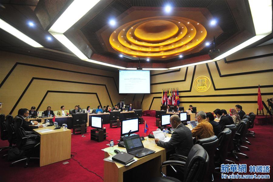 （XHDW）（1）第17次中国-东盟联合合作委员会会议在雅加达举行