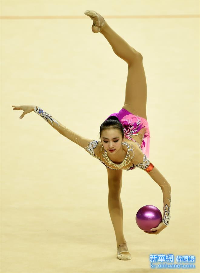 （体育）（2）艺术体操——全国个人冠军赛：尚蓉获成年个人全能赛冠军