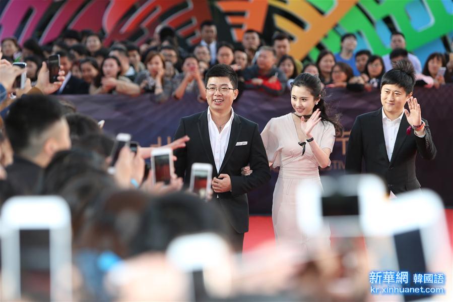 （北京电影节·晚报）（5）第六届北京国际电影节开幕