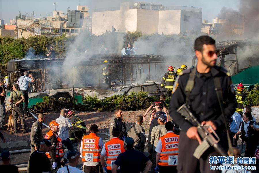 （国际）（5）耶路撒冷公共汽车发生爆炸袭击至少21人受伤 