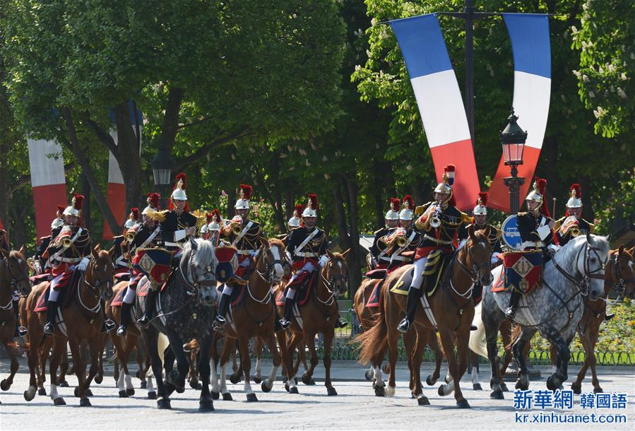 （国际）（3）法国举行活动纪念“欧洲胜利日”