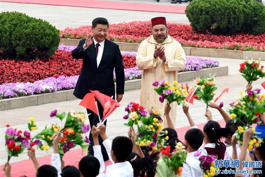 （时政）习近平同摩洛哥国王穆罕默德六世举行会谈