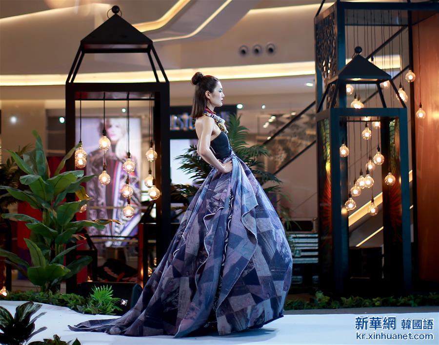 （晚报）（9）第十六届中国（青岛）国际时装周开幕