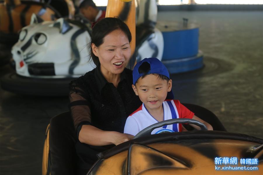 （国际）（2）朝鲜儿童欢度“六一”国际儿童节