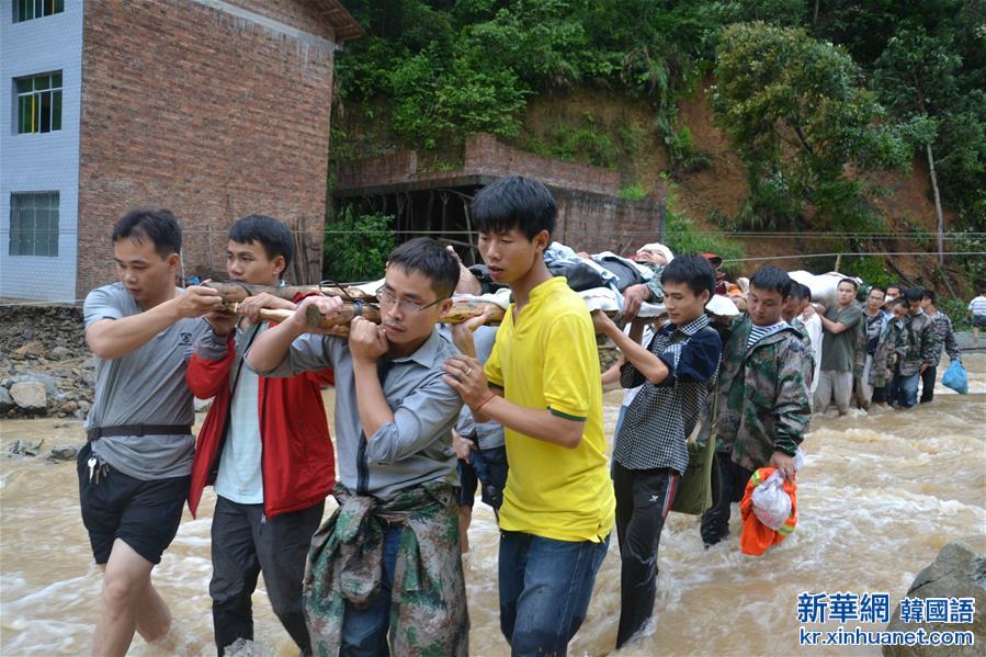 #（突发事件）（3）贵州锦屏县发生泥石流和山体滑坡5人死亡4人失踪