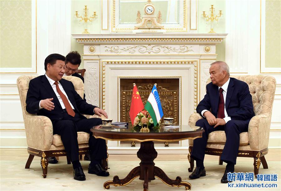 （XHDW）（1）习近平同乌兹别克斯坦总统卡里莫夫举行会谈