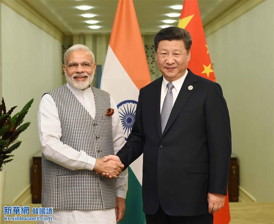 （时政）习近平会见印度总理莫迪 