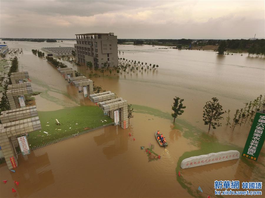 （抗洪救灾）（5）安徽舒城：遭遇洪水袭击 万余群众转移