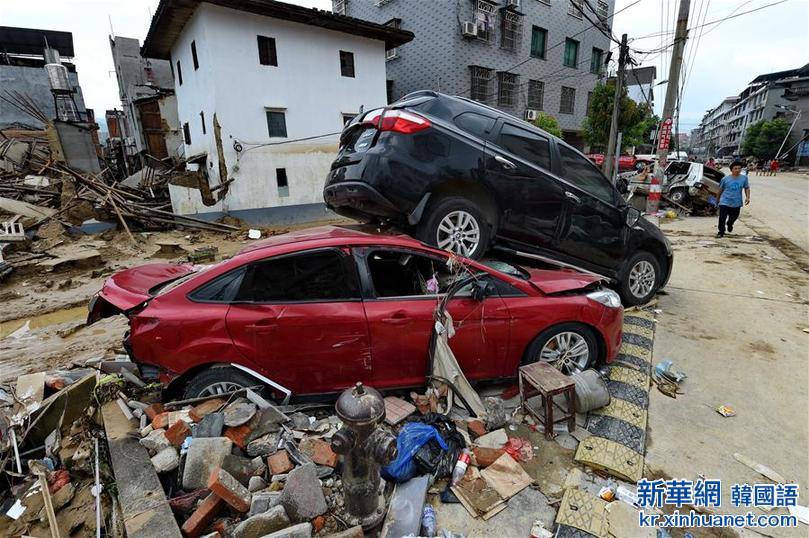 （关注台风“尼伯特”）（4）福建闽清：洪水肆虐致10人死亡11人失踪