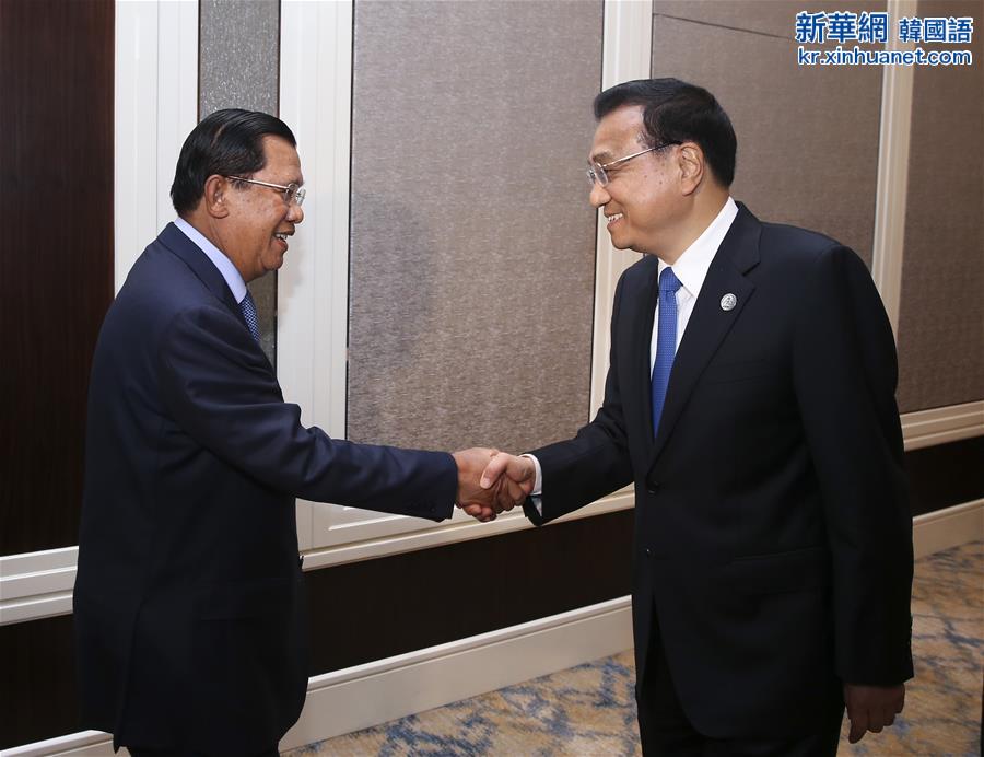 （XHDW）（1）李克强会见柬埔寨首相洪森