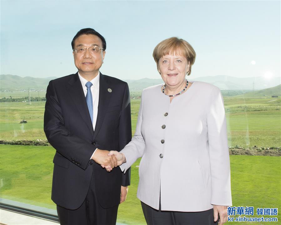 （XHDW）（1）李克强会见德国总理默克尔