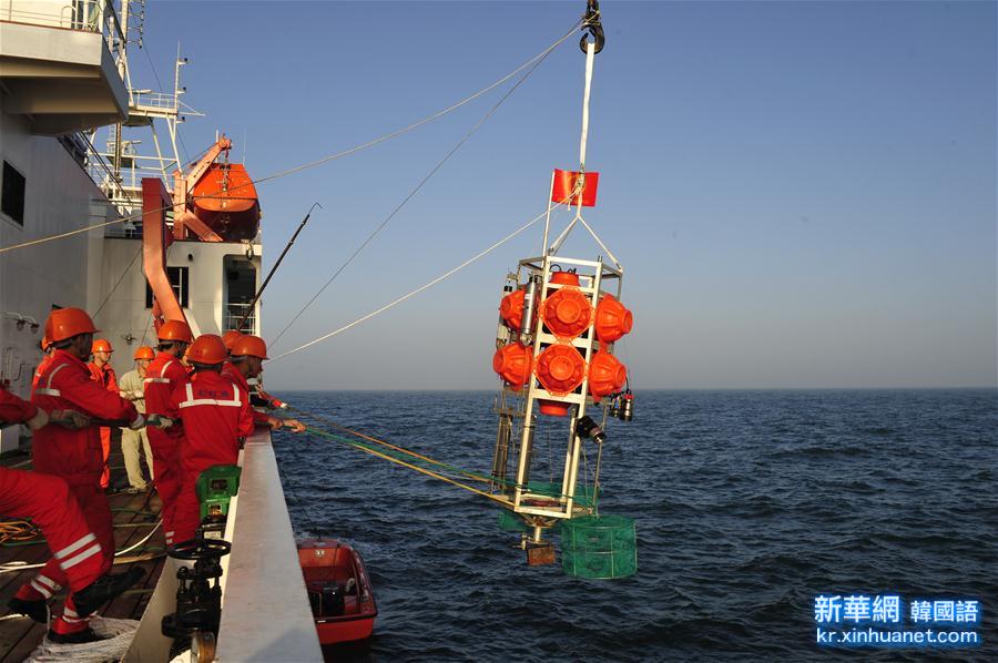 （圖文互動）（4）“張謇”號抵達南海目標海域開展深海設備測試和科學調查 