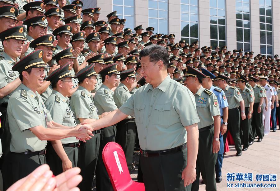 （时政）（2）习近平八一前夕视察陆军机关