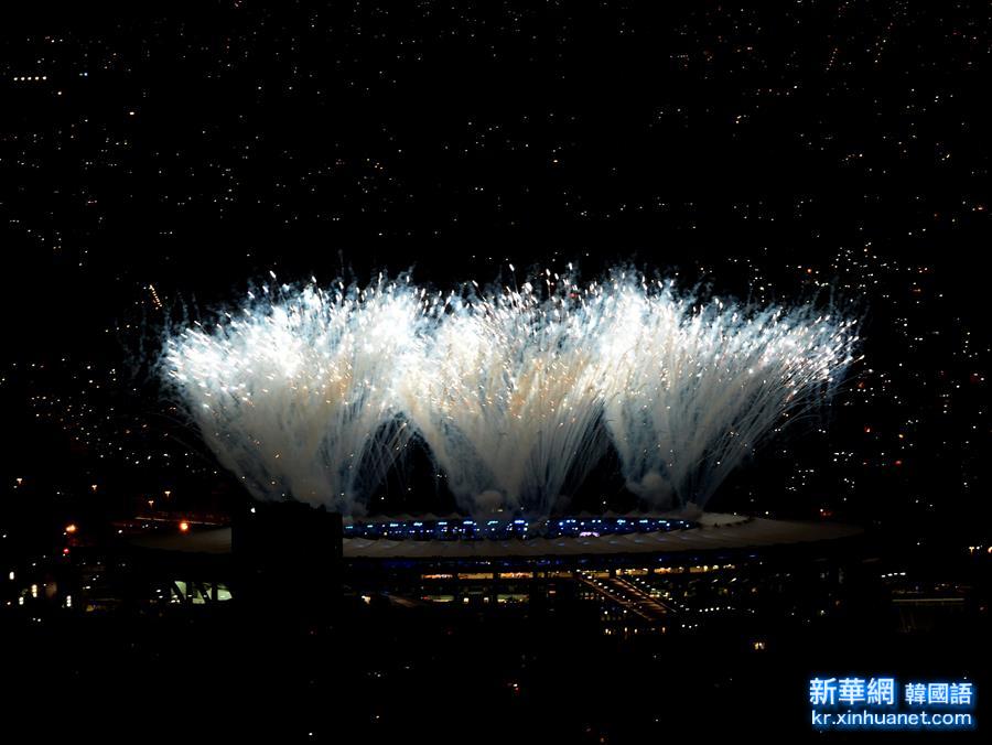 （里约奥运会）（7）开幕式上的美丽焰火