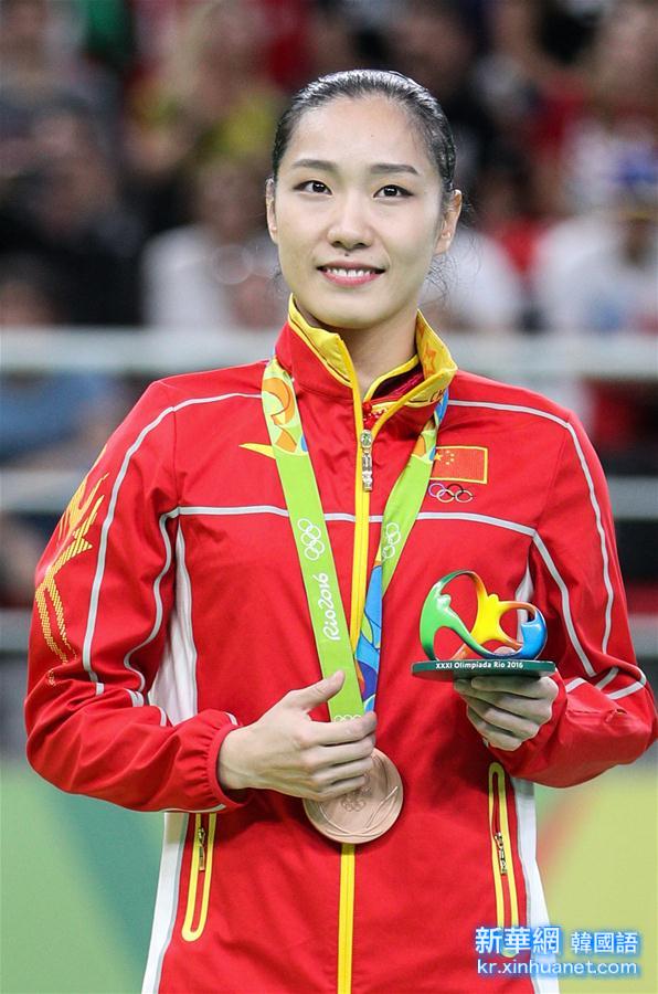 （裏約奧運會·領獎臺）（2）蹦床——中國選手李丹獲得女子銅牌