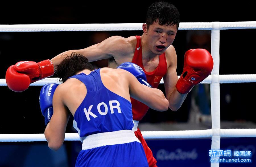 （里约奥运会）（8）拳击——男子56公斤级预赛：中国选手张家玮获胜