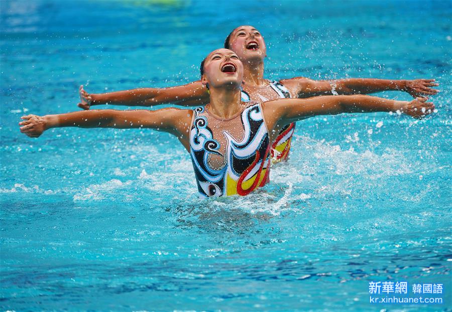 （裏約奧運會）（14）花樣游泳——黃雪辰/孫文雁獲得雙人自由自選銀牌