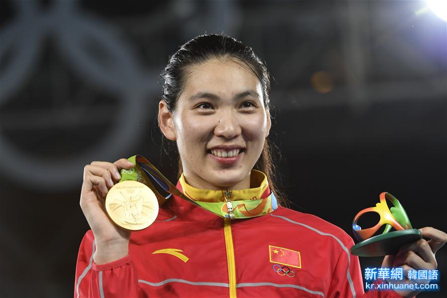 （里约奥运会·领奖台）（1）跆拳道——女子67公斤以上级：郑姝音夺冠