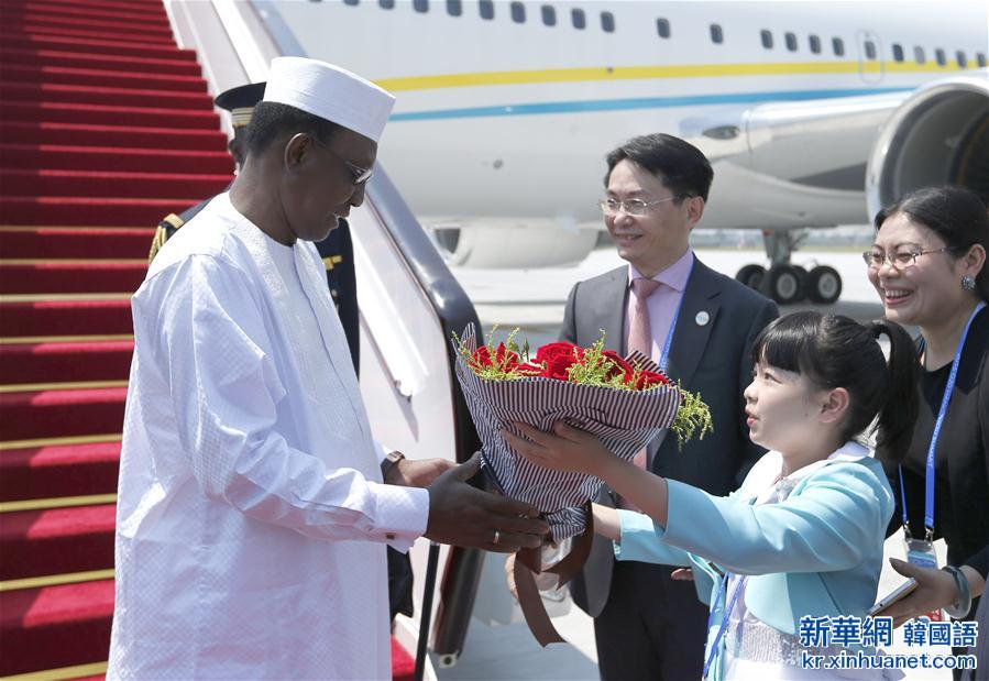 （杭州G20·XHDW）乍得总统代比抵达杭州