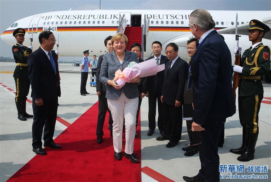 （杭州G20·XHDW）（1）德国总理默克尔抵达杭州