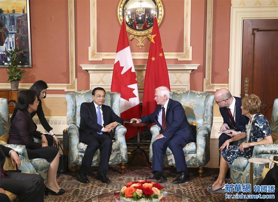 （XHDW）（1）李克强会见加拿大总督约翰斯顿 