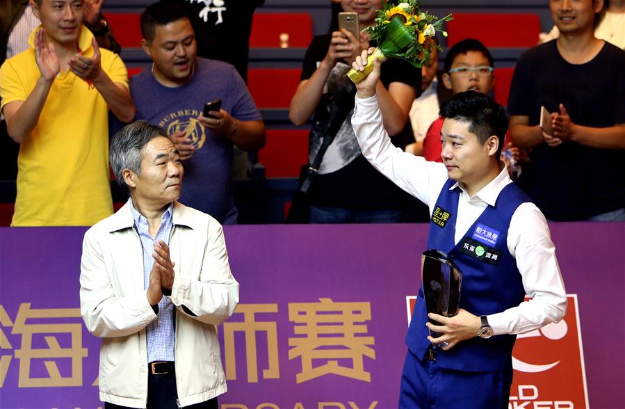 （体育）（4）斯诺克——上海大师赛：丁俊晖夺冠