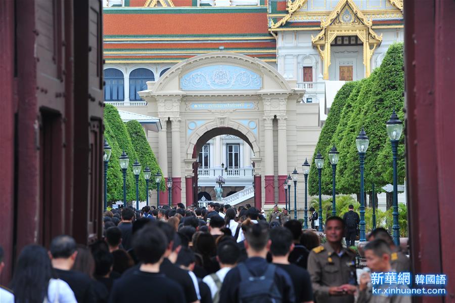 （国际）（4）泰国民众悼念已故国王普密蓬