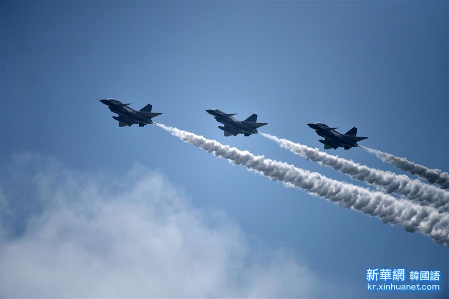 （珠海航展）（2）中国空军“八一”飞行表演队飞抵珠海